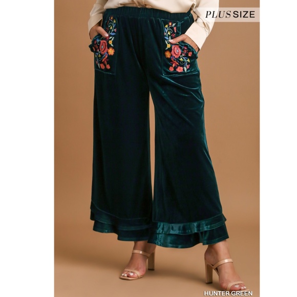 "The Eloise" Green Velvet Wide Leg Pants with Embroidery Detail - Picture 4 of 5